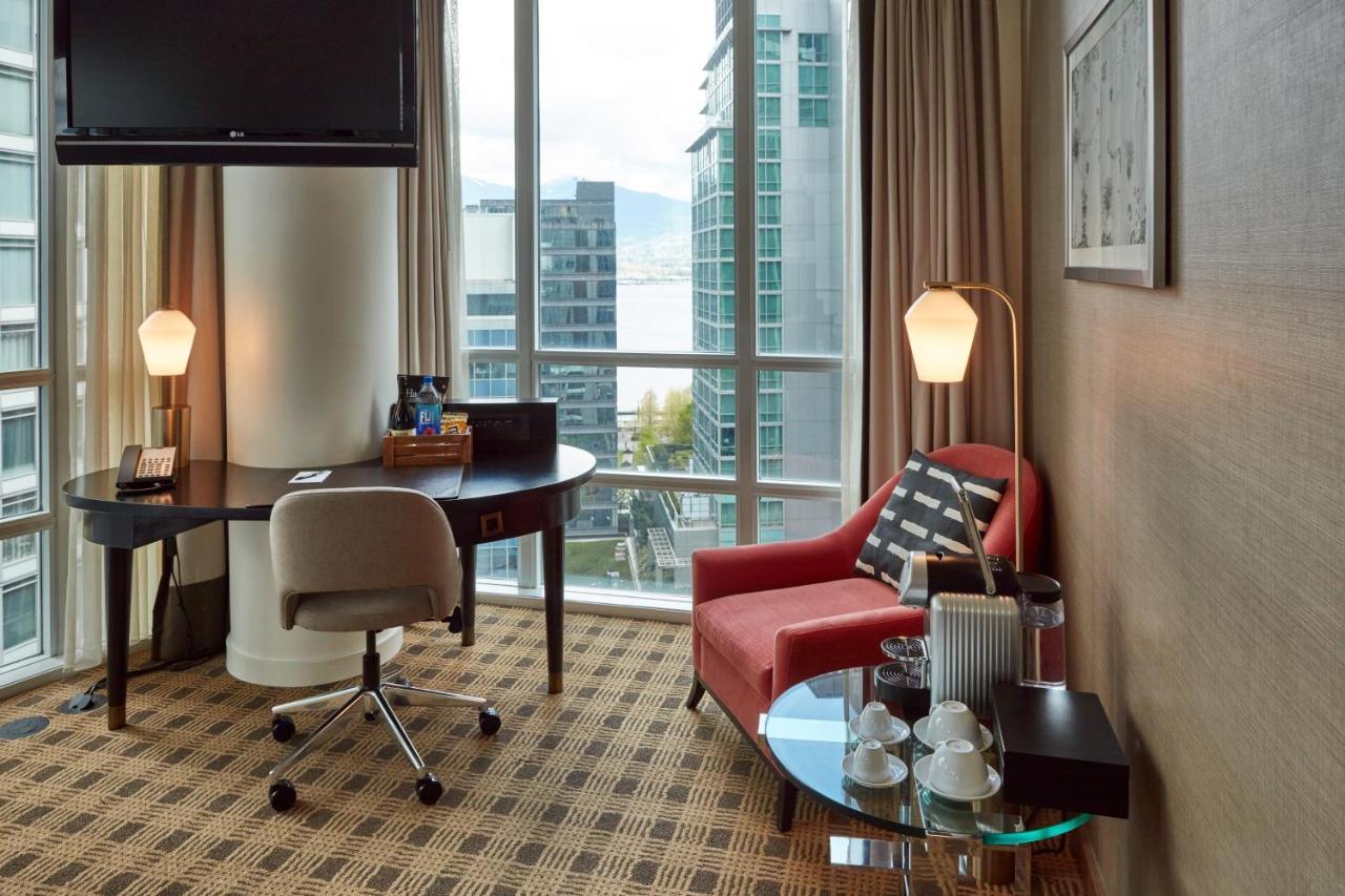 Loden Vancouver Bagian luar foto